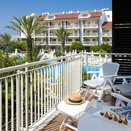 Barut B אתר נופש 4*