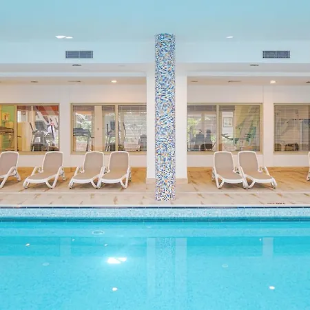 리조트 Barut B 4*