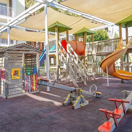 Hotel Barut B 4*