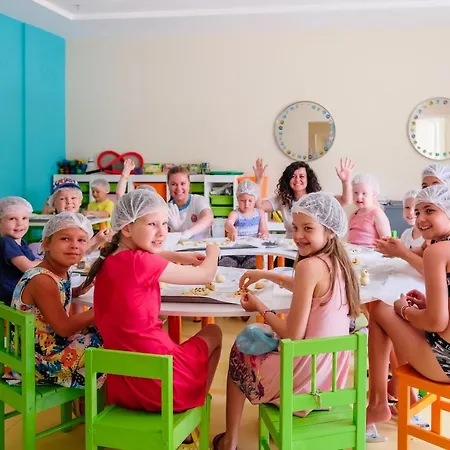 Semesteranläggning (resort) Barut B