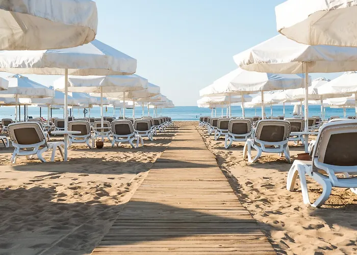 Semesteranläggning (resort) Barut B Side